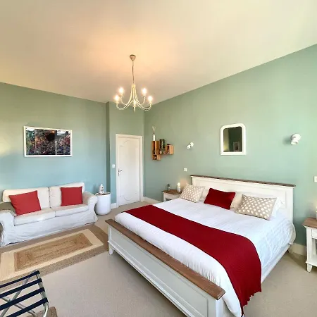 La Mélanotte Bed & Breakfast